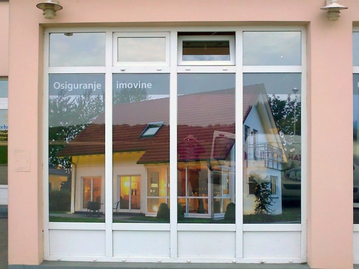 Oslikavanje izloga